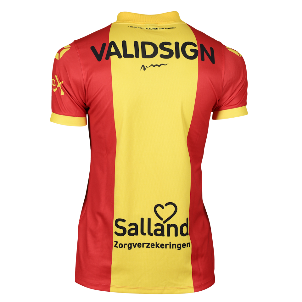 Squad Signed Shirt Go Ahead Eagles