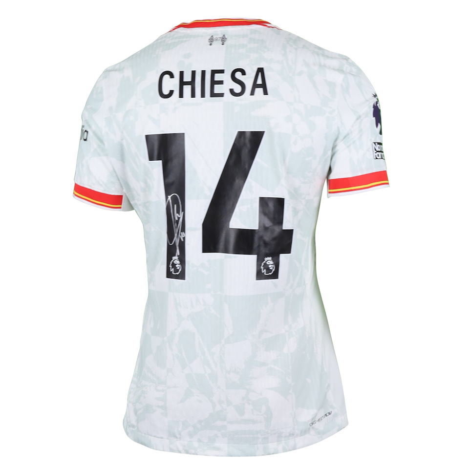 Federico Chiesa Liverpool shirt