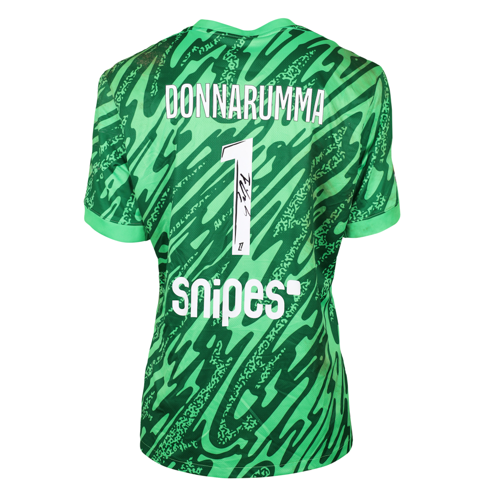 Gianluigi Donnarumma Paris Saint-Germain shirt