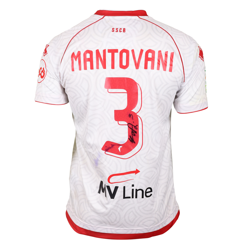 Valerio Mantovani S.S.C. Bari shirt
