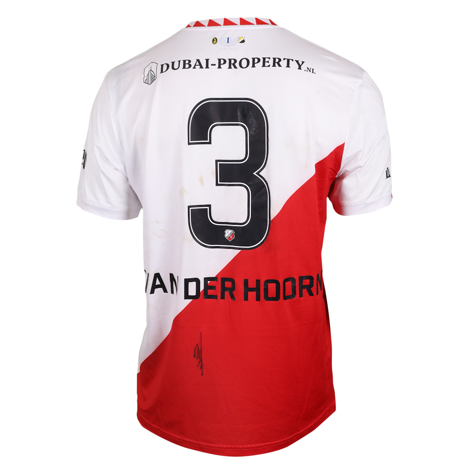 Mike van der Hoorn FC Utrecht shirt