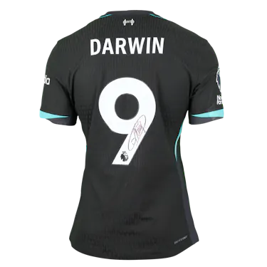 Darwin Núñez Liverpool shirt