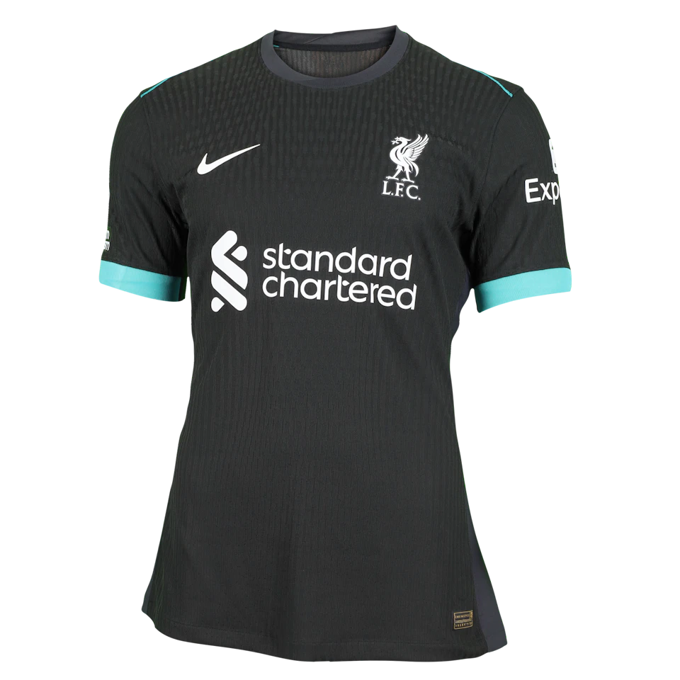 Darwin Núñez Liverpool shirt