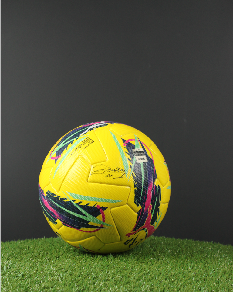 Match Scored Ball `52 - Gabriel Barbosa | UD Oliveirense