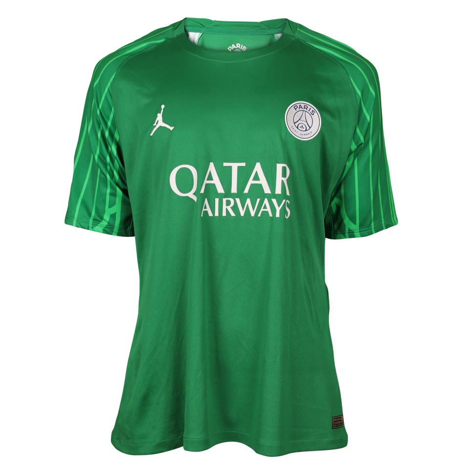 Paris Saint-Germain 팀의 Gianluigi Donnarumma 셔츠