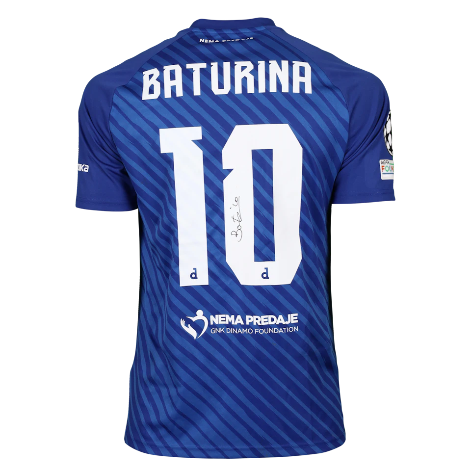 来自Dinamo Zagreb的Martin Baturina球衣