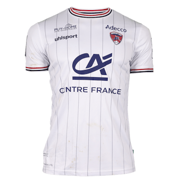 Cheick Oumar Konaté Clermont Foot 63 のシャツ