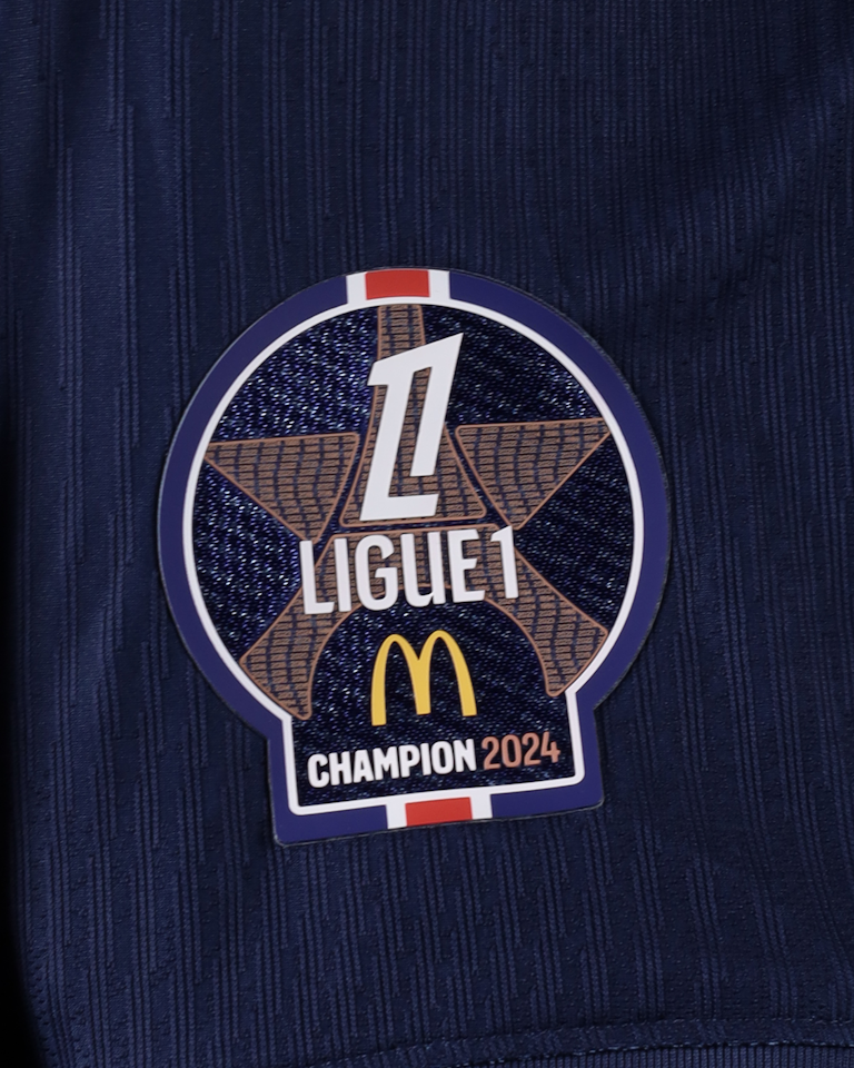 Désiré Doué Paris Saint-Germain shirt