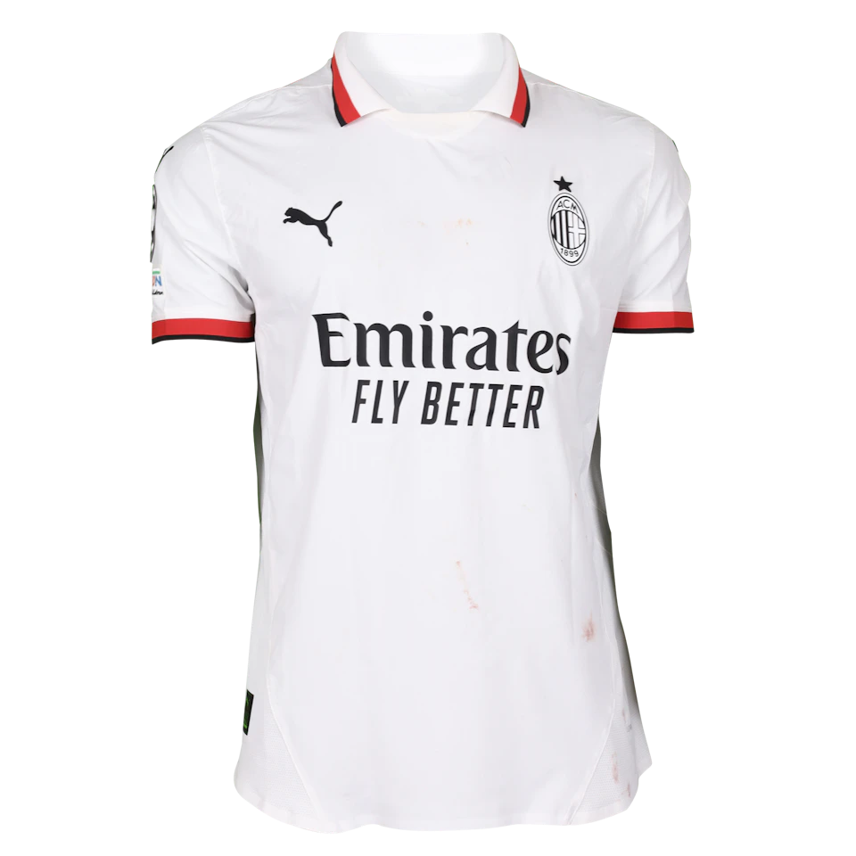 来自AC Milan的Theo Hernández球衣