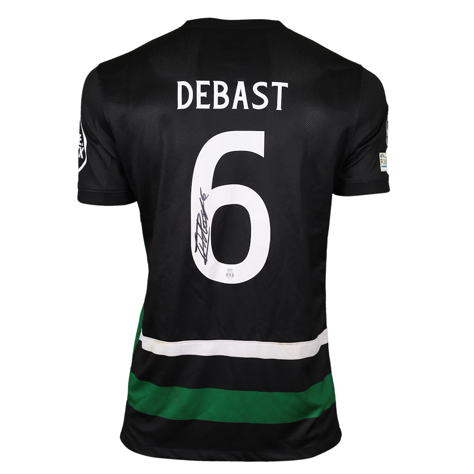 Zeno Debast Sporting CP shirt