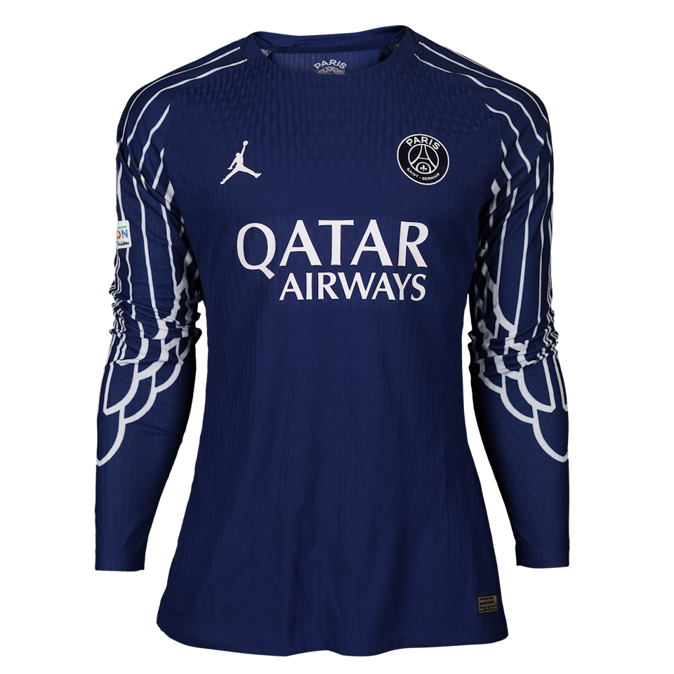 Bradley Barcola Paris Saint-Germain shirt