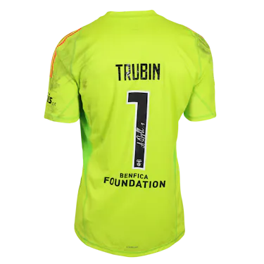 Anatoliy Trubin SL Benfica forması