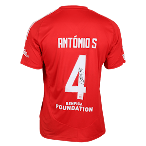 António Silva SL Benfica shirt