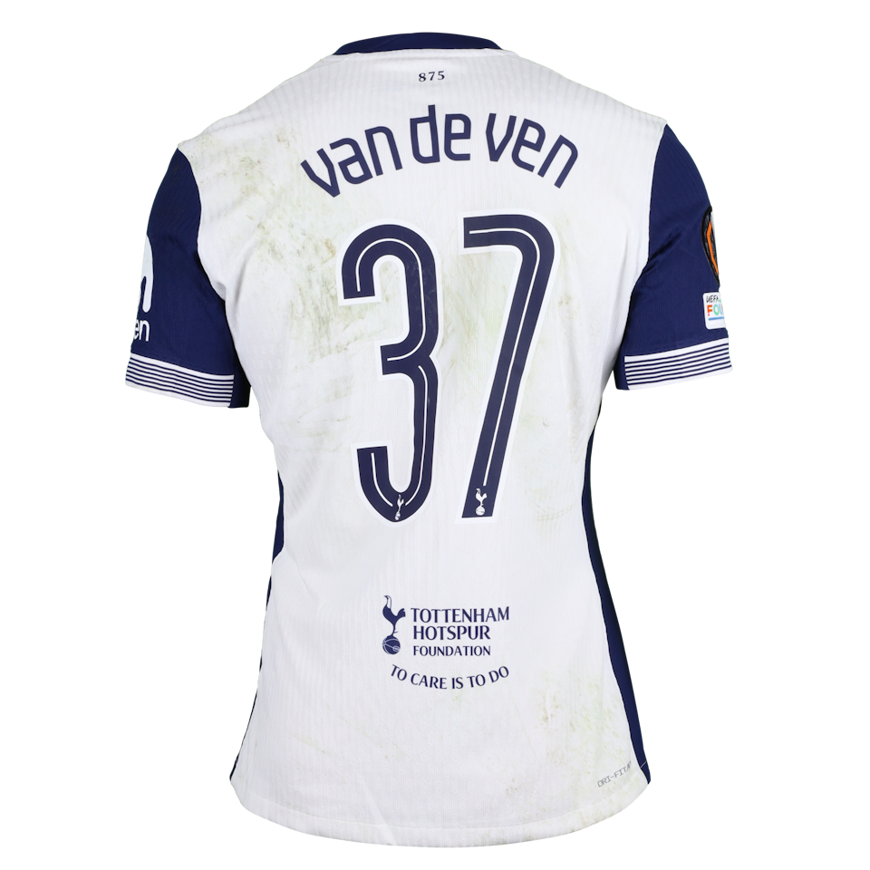 Mickey van de Ven Tottenham Hotspur shirt