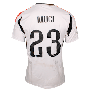 Ernest Muçi Beşiktaş JK shirt