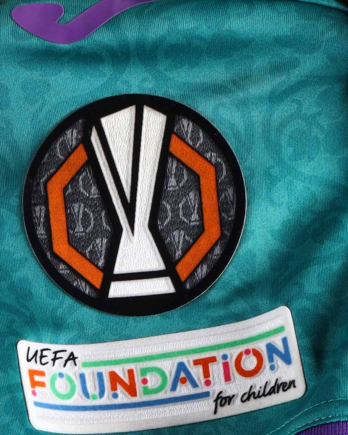 Yari Verschaeren RSC Anderlecht shirt