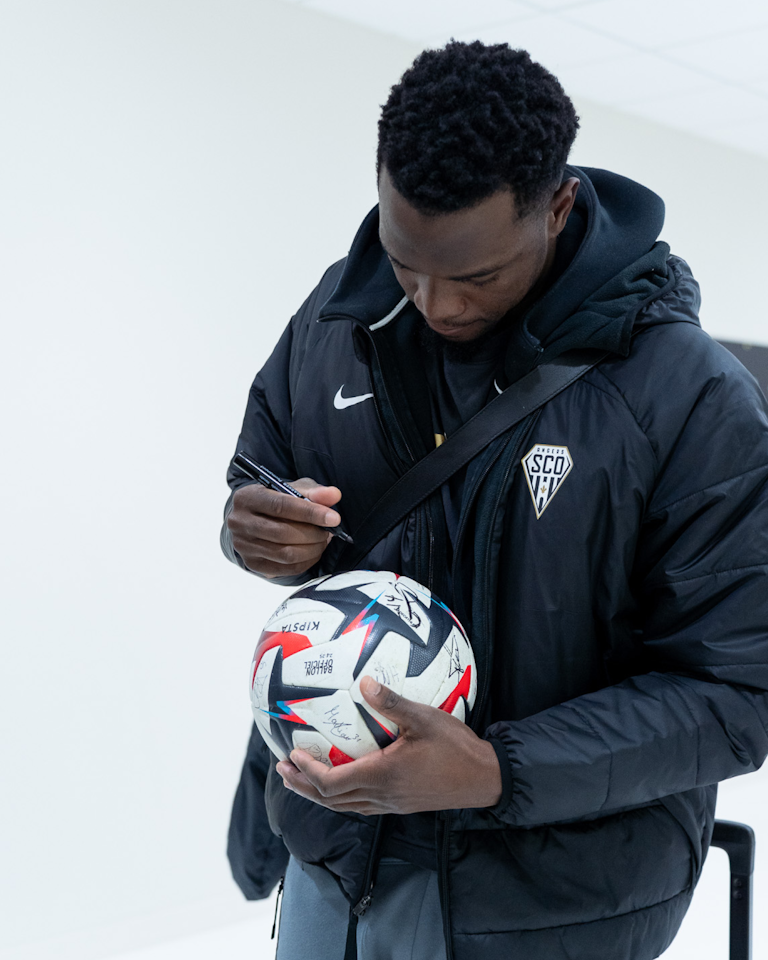 Angers SCO vs AJ Auxerre | Limited Edition Match Ball
