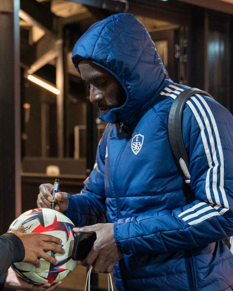Angers SCO vs Stade Brestois 29 | Limited Edition Match Ball