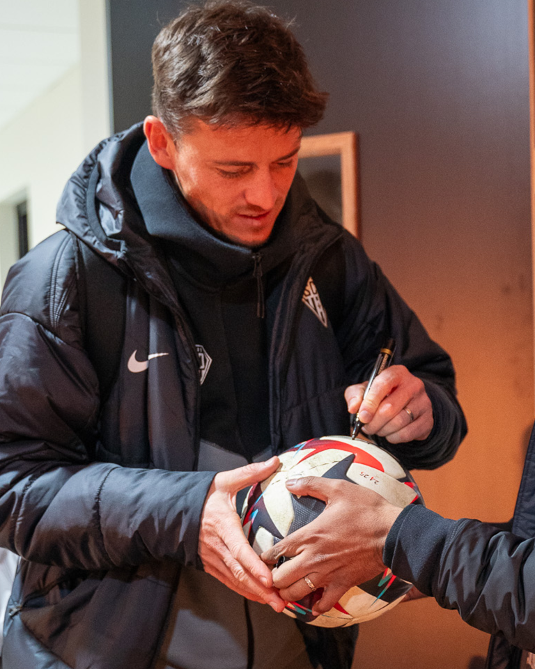 Angers SCO vs Stade Brestois 29 | Limited Edition Match Ball