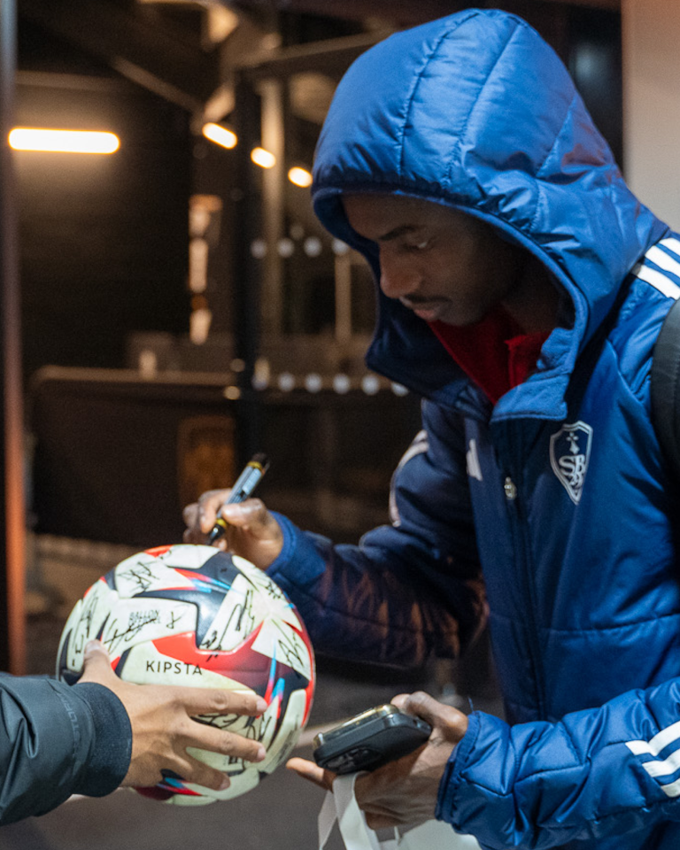 Angers SCO vs Stade Brestois 29 | Limited Edition Match Ball