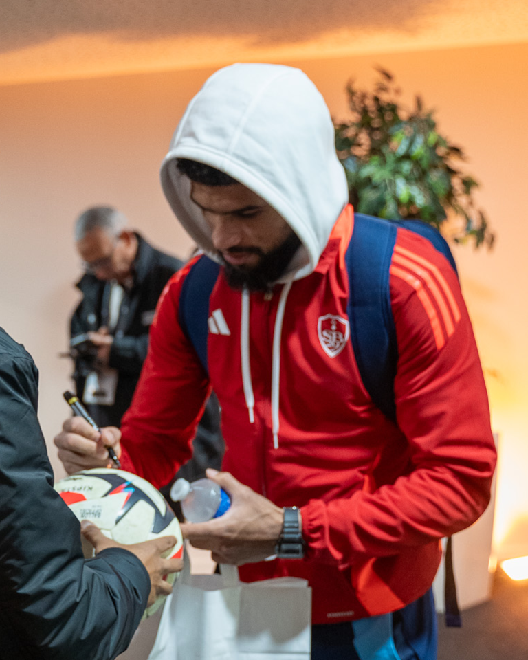 Angers SCO vs Stade Brestois 29 | Limited Edition Match Ball