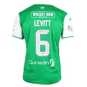 Dylan Levitt Hibernian shirt