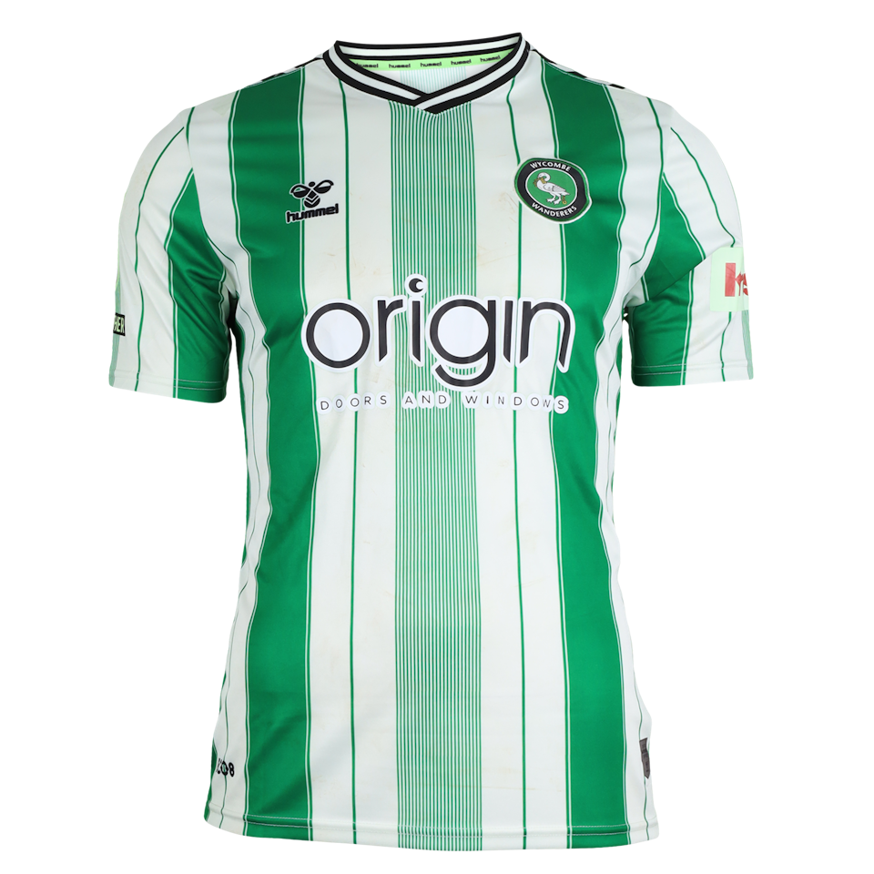 Luke Leahy Wycombe Wanderers jersey
