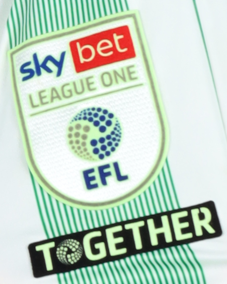 Luke Leahy Wycombe Wanderers jersey
