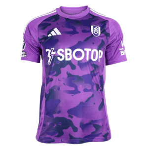 Antonee Robinson Fulham shirt