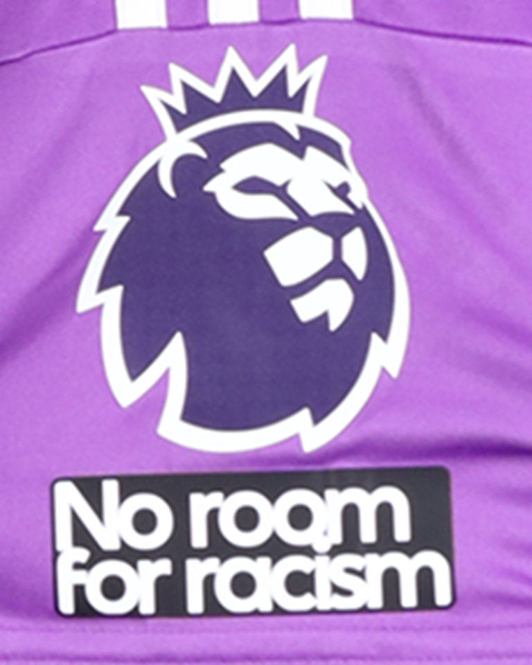 Antonee Robinson Fulham shirt