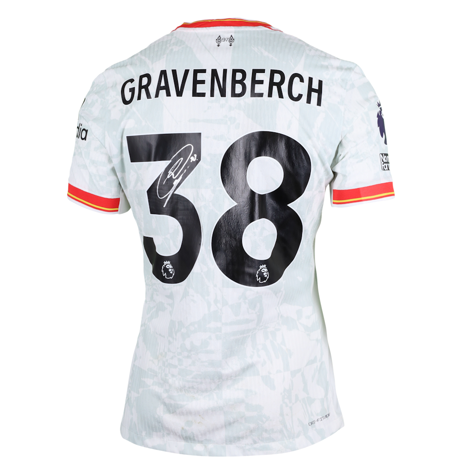 Ryan Gravenberch Liverpool shirt