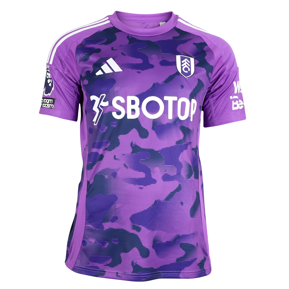 Andreas Pereira Fulham shirt