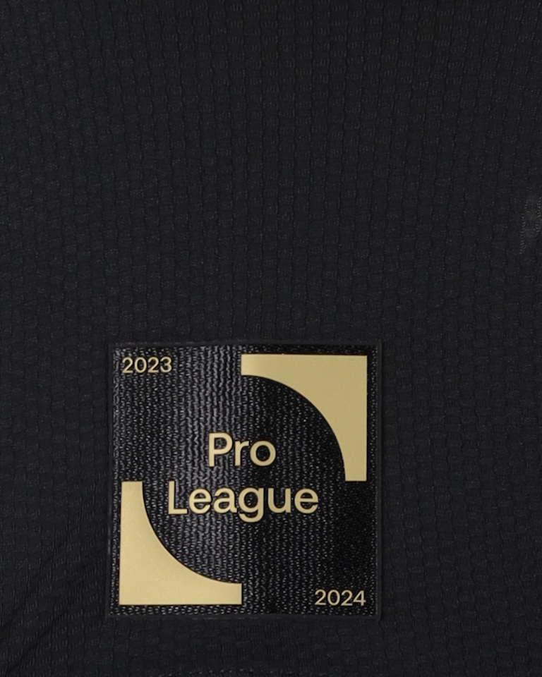 Ardon Jashari Club Brugge shirt