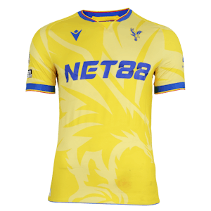 Daniel Muñoz Mejía Crystal Palace shirt