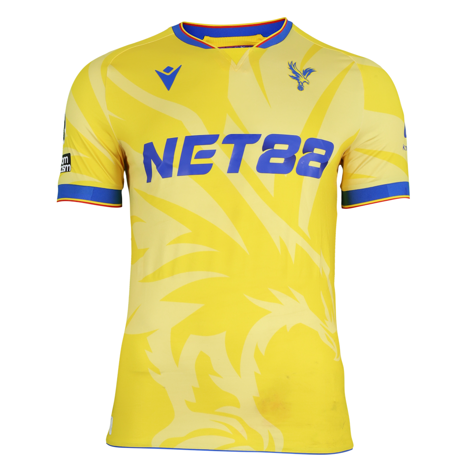 Daniel Muñoz Mejía Crystal Palace shirt