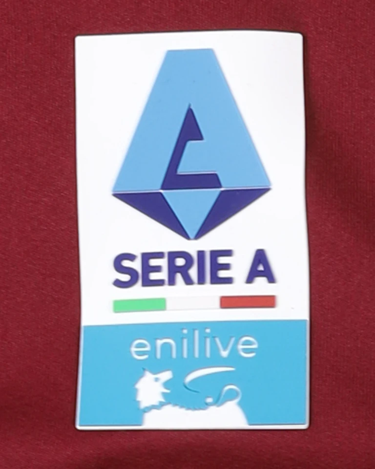 Eldor Shomurodov AS Roma のシャツ