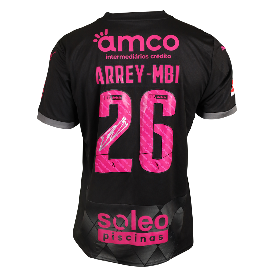 Bright Akwo Arrey-Mbi SC Braga shirt