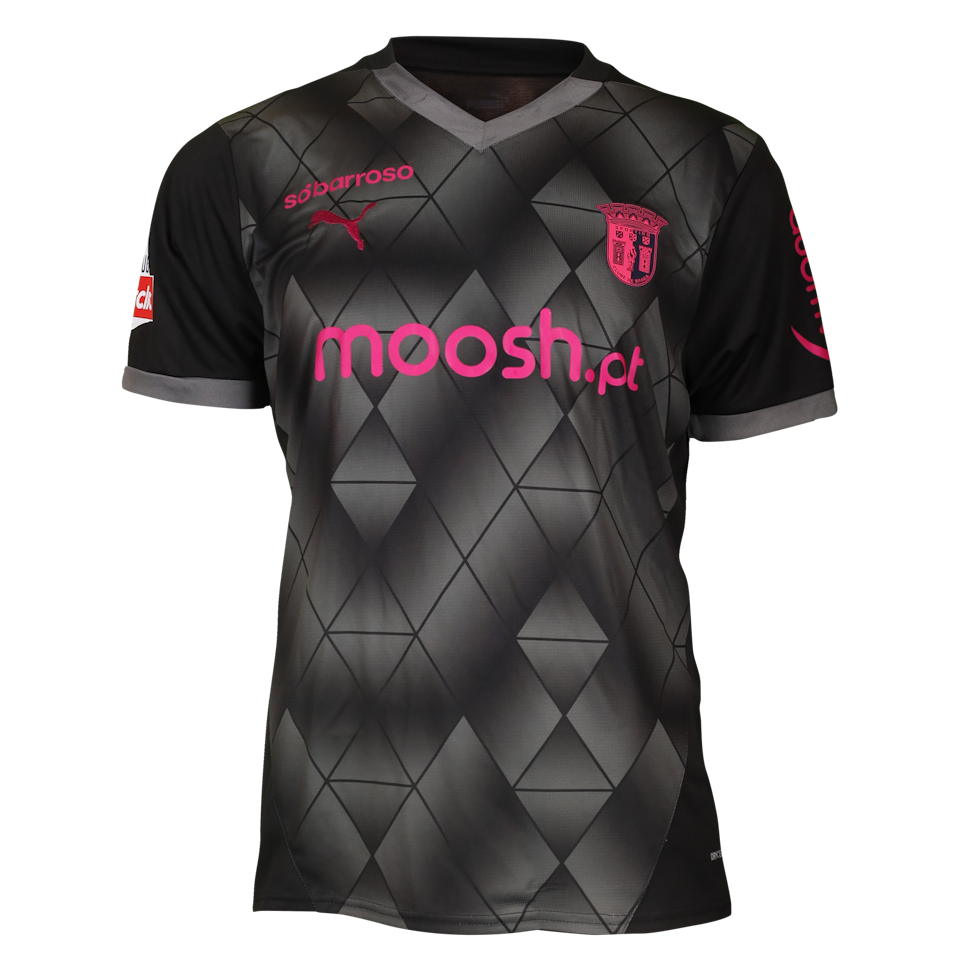 Bright Akwo Arrey-Mbi SC Braga shirt