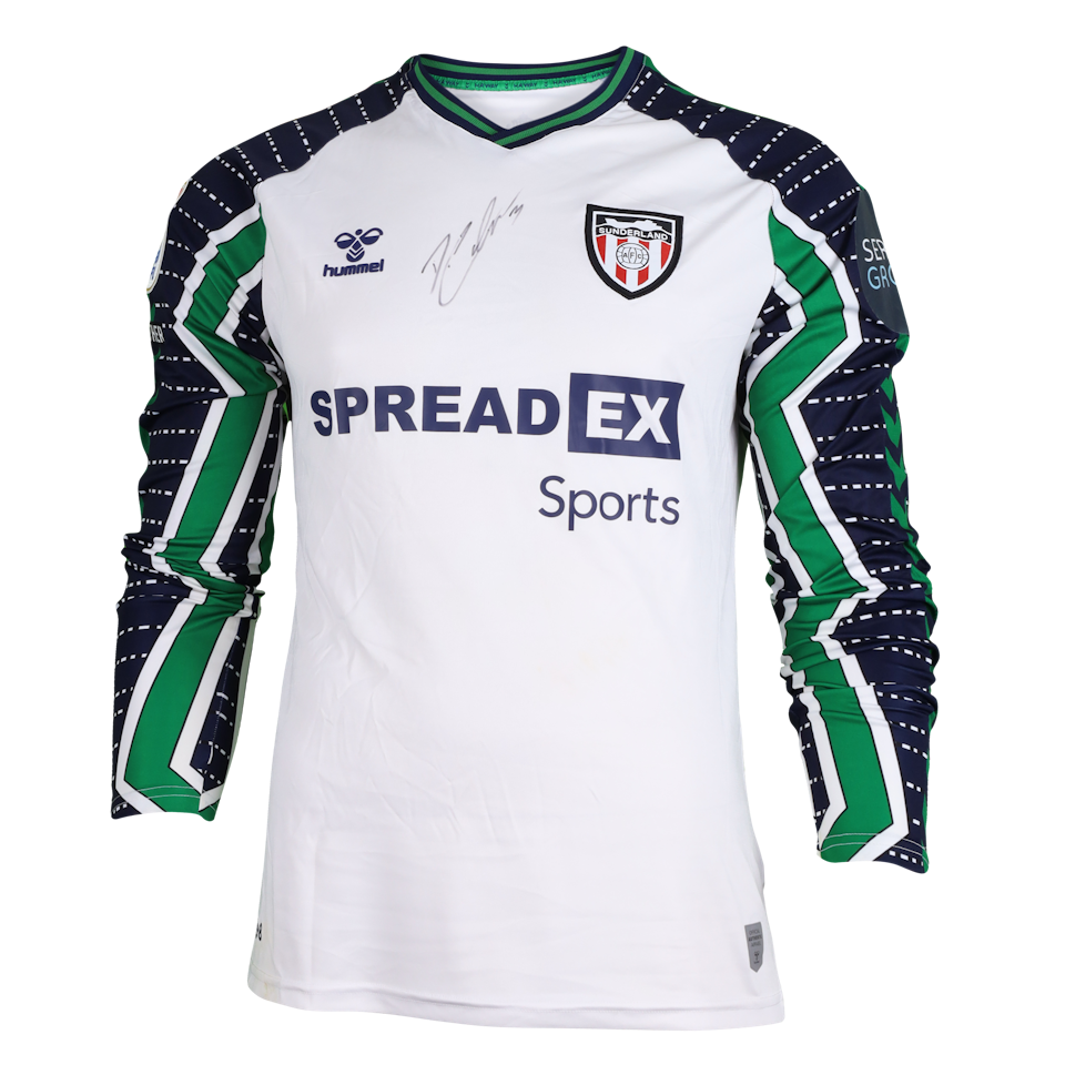 Dennis Cirkin Sunderland shirt