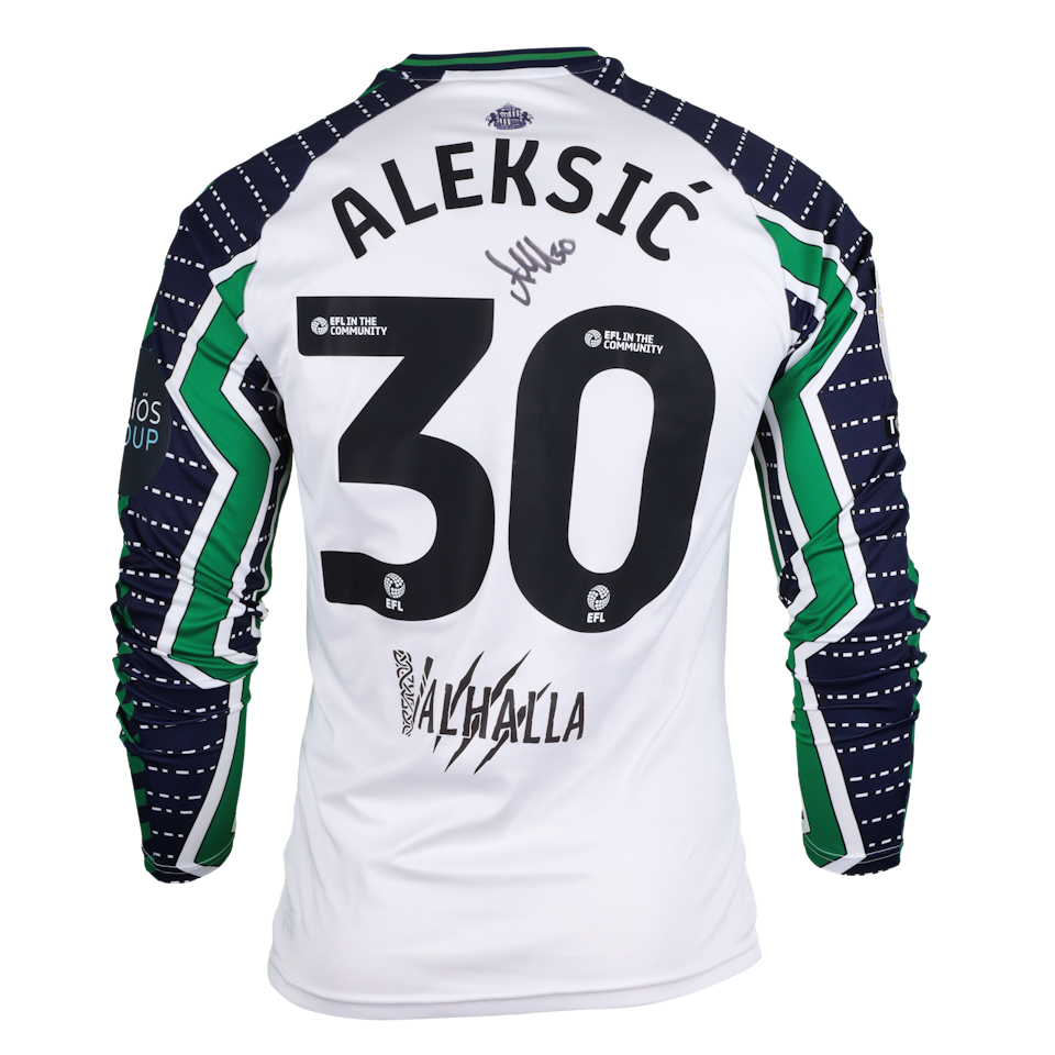 Milan Aleksić Sunderland jersey