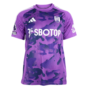Calvin Ughelumba Fulham shirt