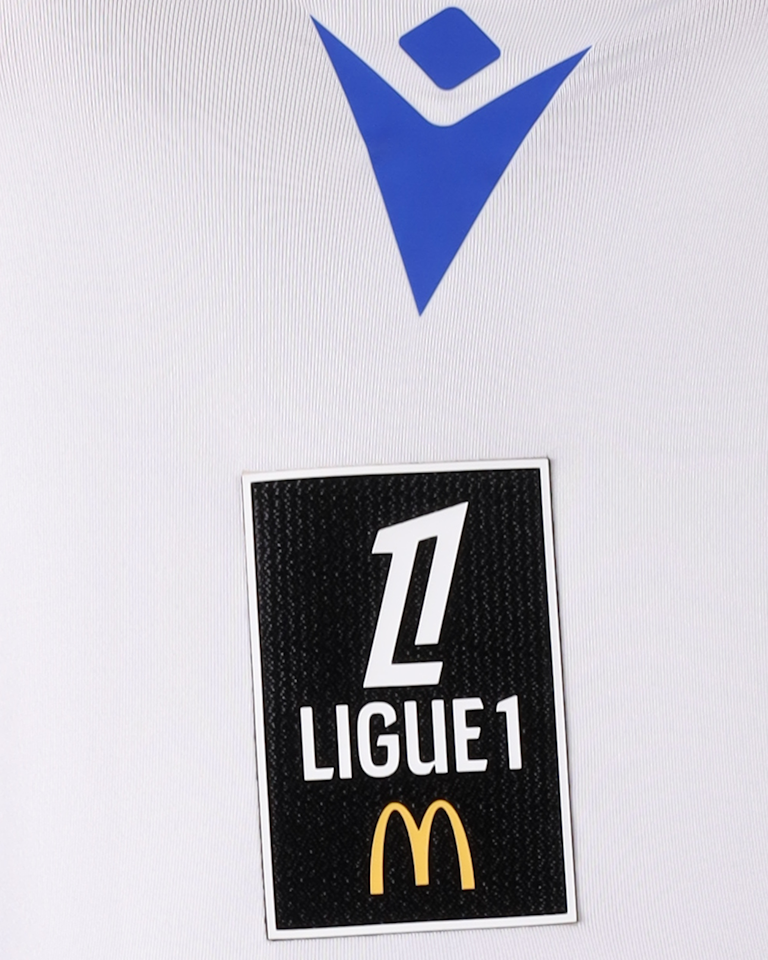 Elisha Owusu AJ Auxerre jersey