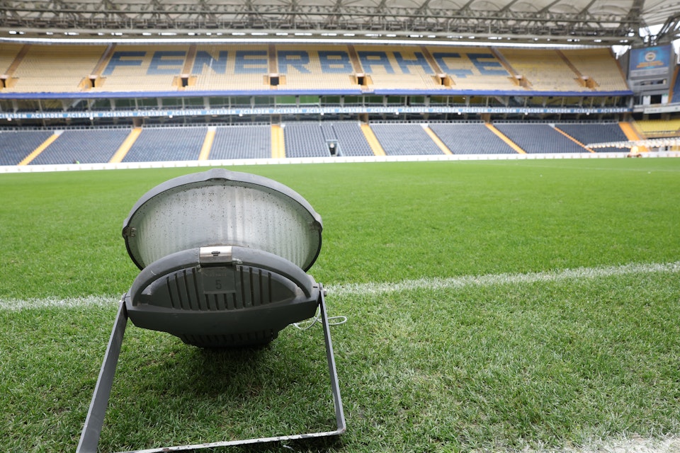 Floodlight - 18