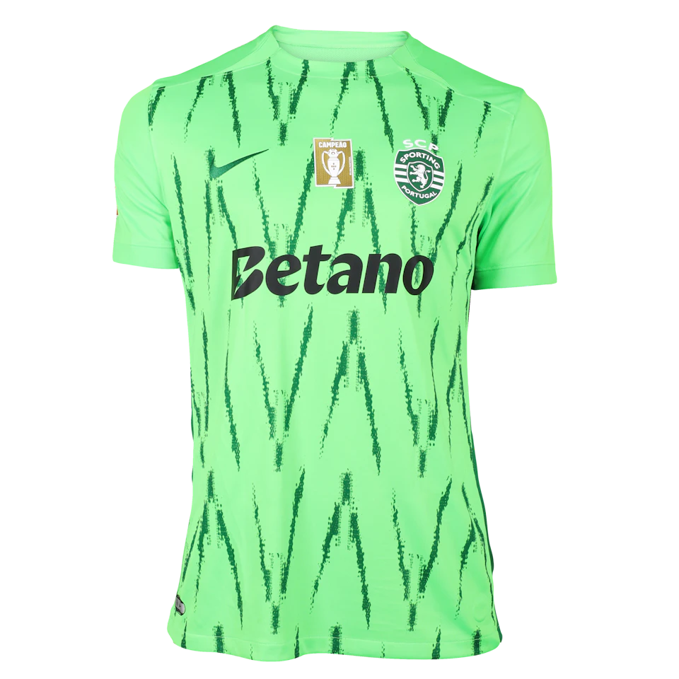 Zeno Debast Sporting CP shirt