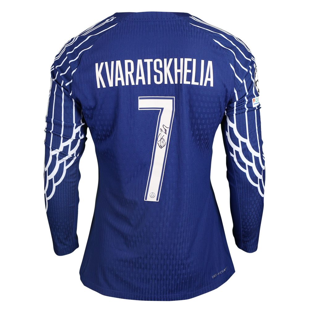 7-back-f2064509-997f-4337-8579