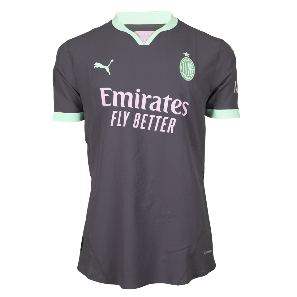 Tammy Abraham AC Milan shirt
