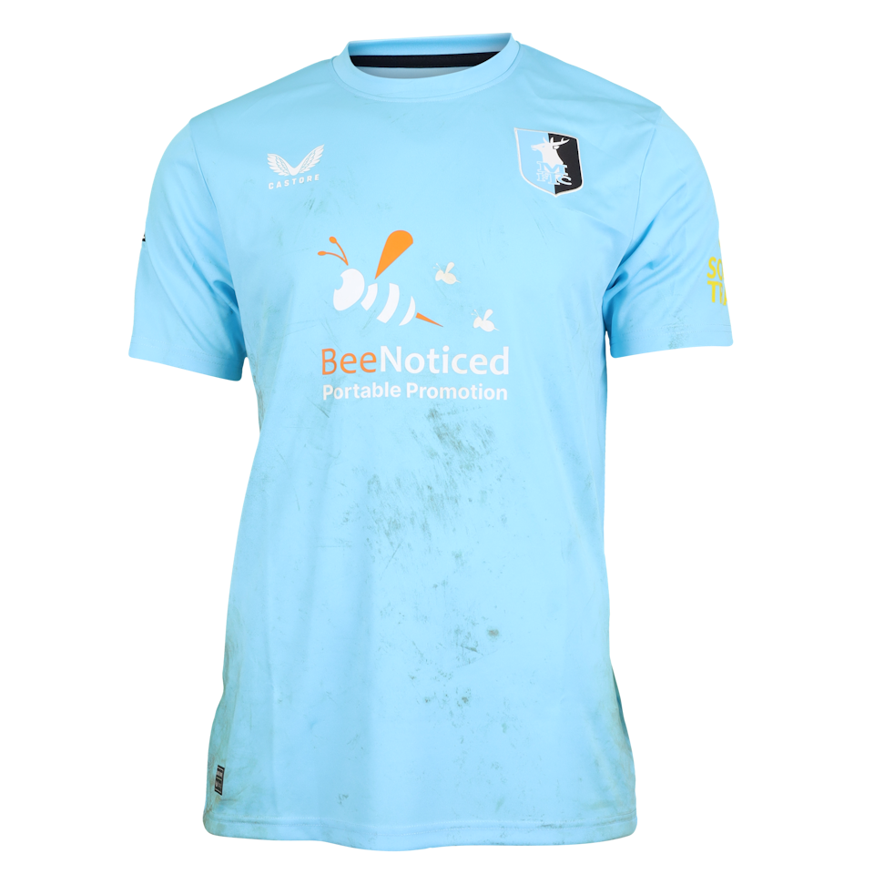 Christy Pym Mansfield Town jersey