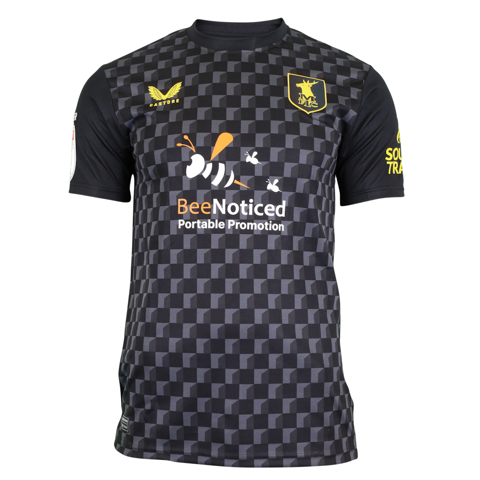 Will Evans Mansfield Town shirt