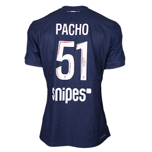 William Pacho Paris Saint-Germain camisa.