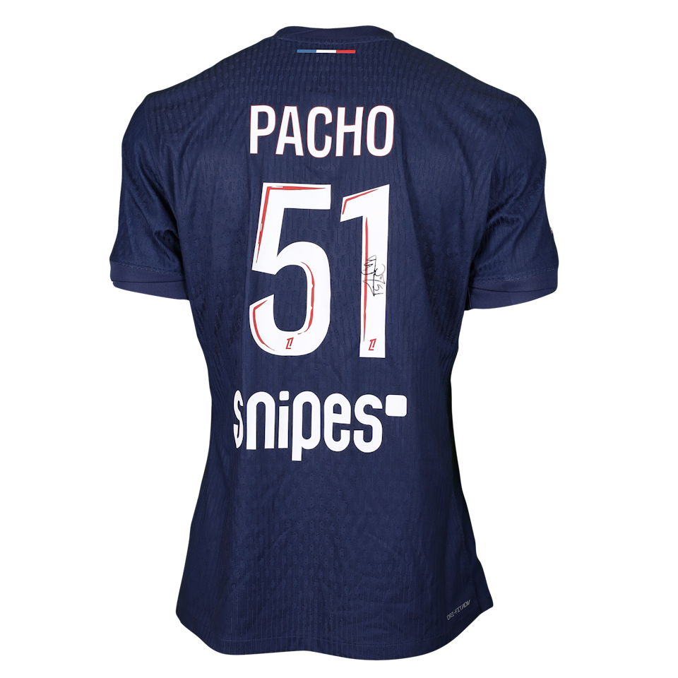 William Pacho Paris Saint-Germain camisa.